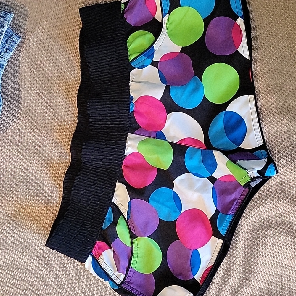 Shorts size L So brand Multi color